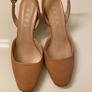 Aska Gabby slung back heel